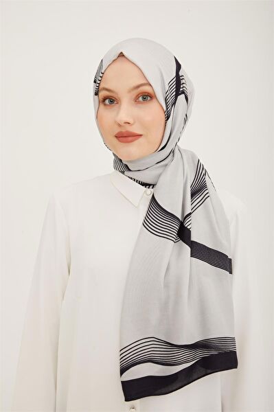 Armine Şal, Eşarp ve Aksesuarı